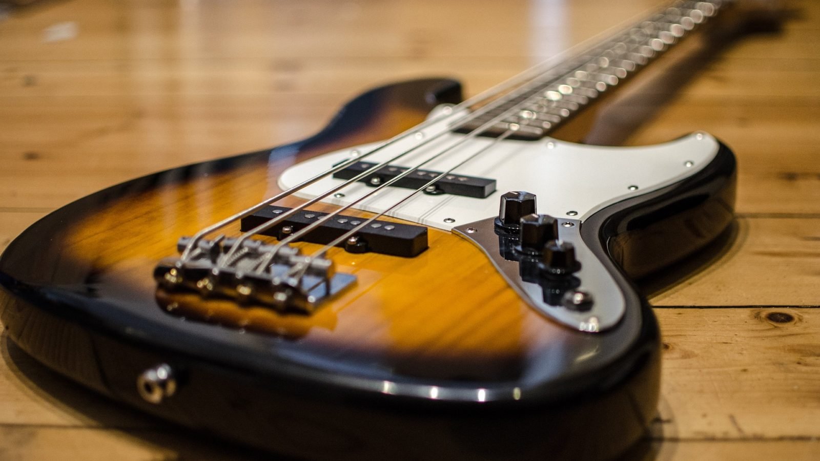 best beginner bass guitars