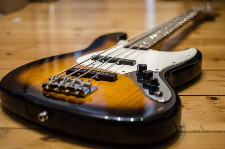 best beginner bass guitars